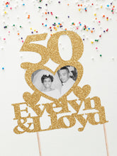 Load image into Gallery viewer, Customizable Anniversary Photo Cake Topper with Names - Personalized Wedding Anniversary Cake Decoration for Any Year
